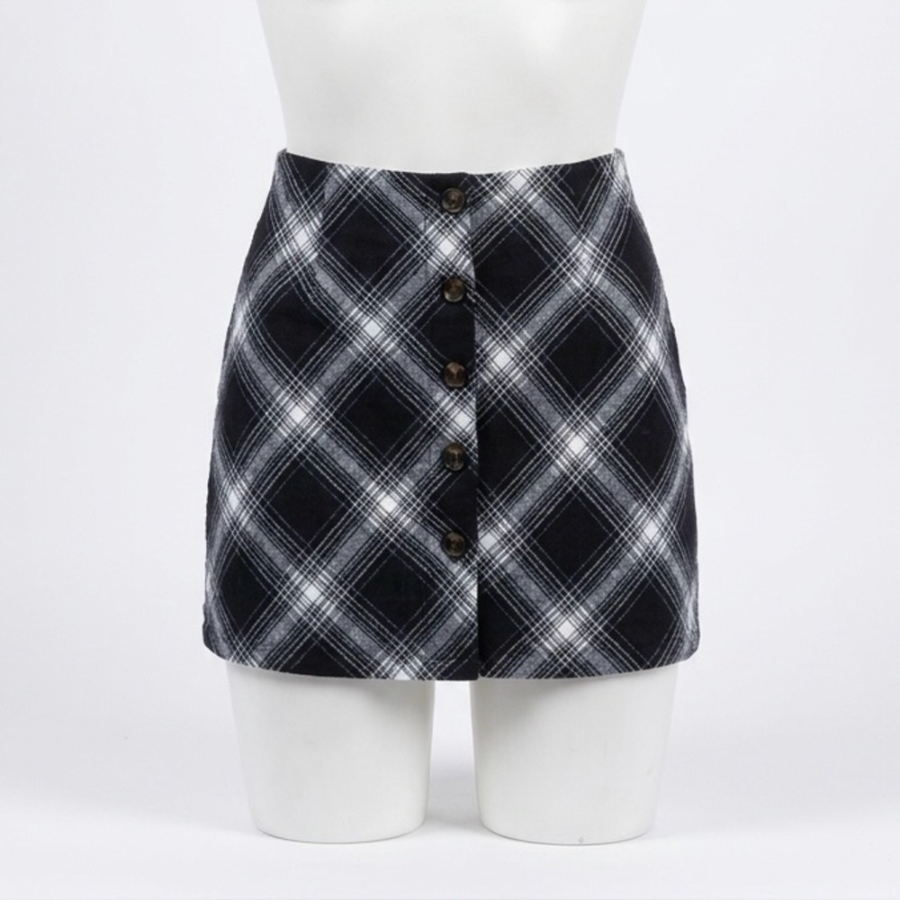 SHEIN Black & White Tartan Plaid Button Front Mini Skirt Women’s Medium Preppy